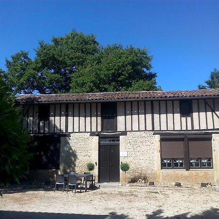 Les Gites De Castera Aire-sur-lʼAdour Eksteriør bilde