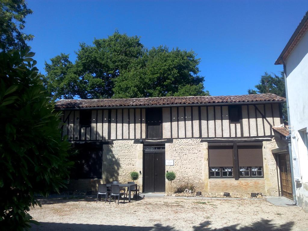 Les Gites De Castera Aire-sur-lʼAdour Eksteriør bilde